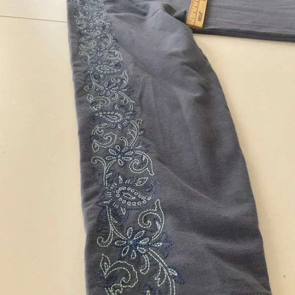 J. Jill Fit 2X Slate Blue V-Neck Pullover with Embroidered Sleeves - Picture 6 of 11